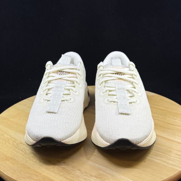Nike Women’s Size 8 Dv1238-102 Motiva Sneakers Running Walking White/Beige - Picture 3 of 9
